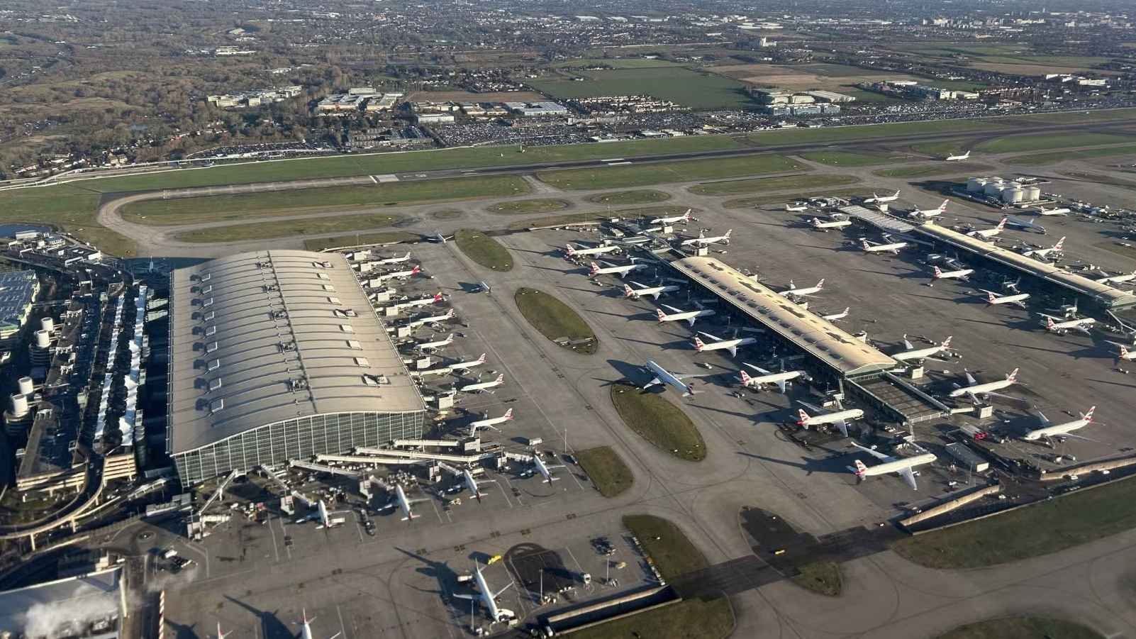 heathrow_airport_20250321_171650150