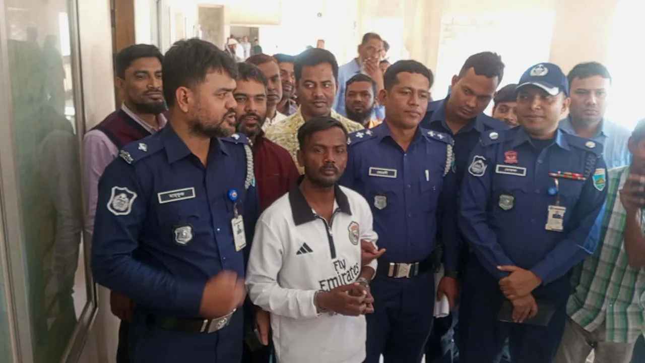 নায়িকা বানানোর আশ্বাস দিয়ে ধর্ষণ, হিরো আলম গ্রেপ্তার