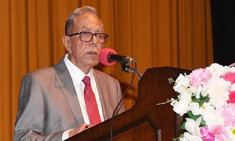 অসাম্প্রদায়িক বাংলাদেশ গঠনে ঐক্যবদ্ধভাবে কাজ করার আহ্বান জানিয়েছেন রাষ্ট্রপতি