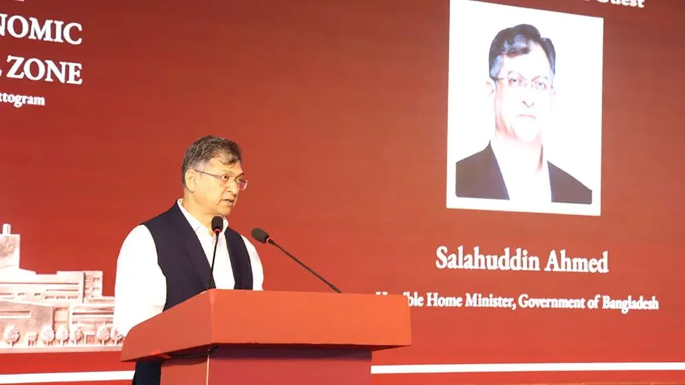 বাংলাদেশ-চীন অর্থনৈতিক অঞ্চল শিল্প বিপ্লবের নতুন দিগন্ত উন্মোচন করবে: স্বরাষ্ট্রমন্ত্রী