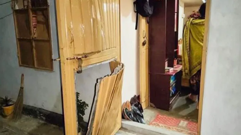 ব্রাজিল সমর্থকের বাড়িতে হামলা-ভাঙচুর, আহত ২