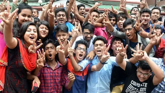 এইচএসসিতে জিপিএ-৫ পেলেন ১ লাখ ৪৫ হাজার ৯১১ জন