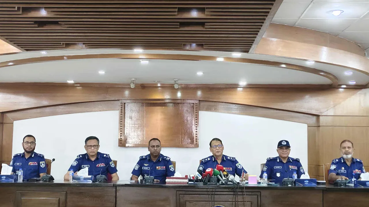 পূজা মণ্ডপে নিরাপত্তা নিশ্চিতে কড়া নজরদারি রেখেছে পুলিশ : আইজিপি