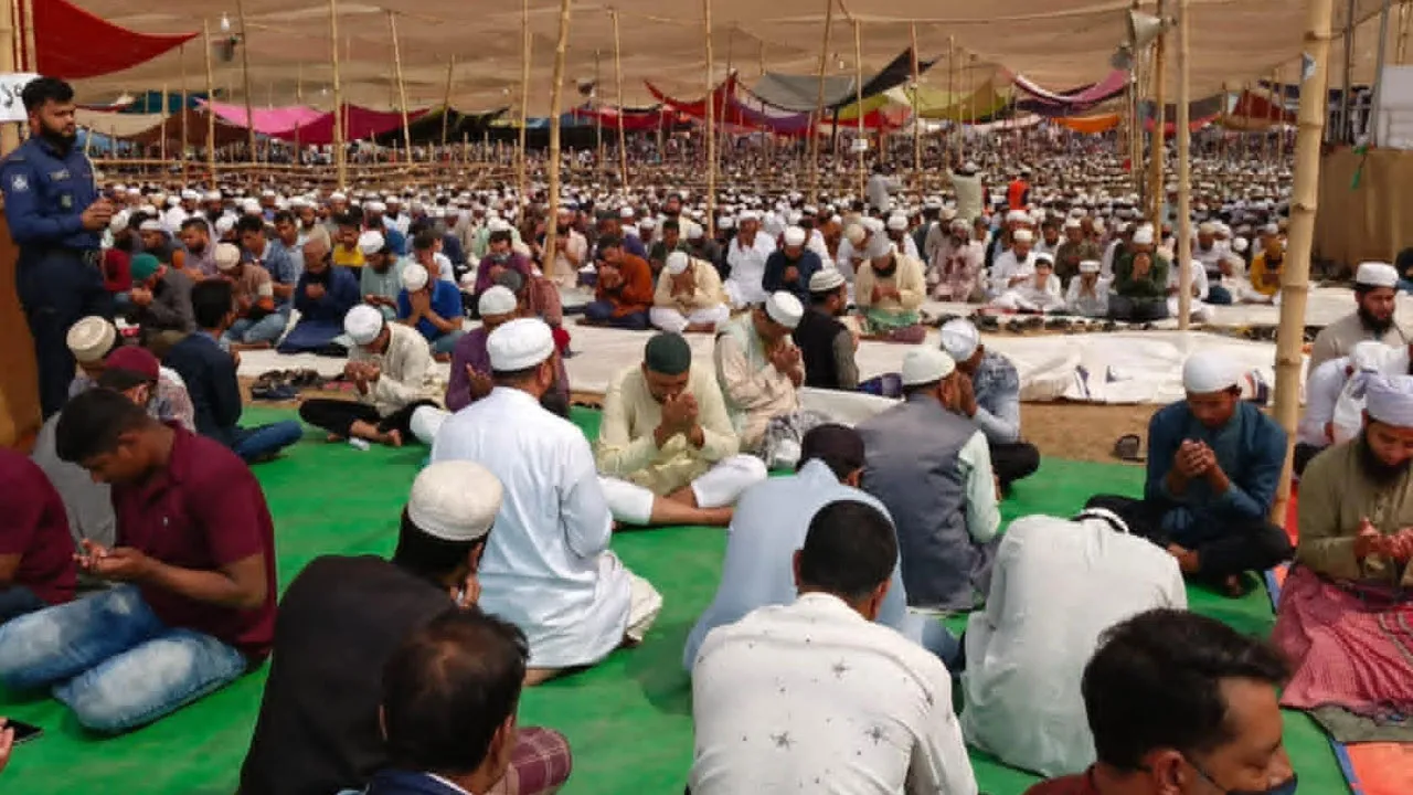 আখেরি মোনাজাতের মধ্যে দিয়ে শেষ হলো ইজতেমার ৫৮তম আসর