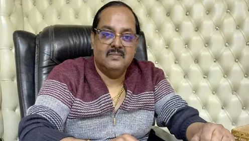 চিকিৎসার জন্য সিঙ্গাপুর গেলেন ডিপজল