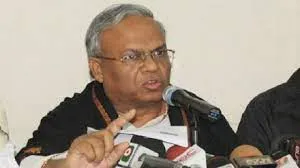 পতাকার লাঠি আরো লম্বা করতে হবে : রিজভী