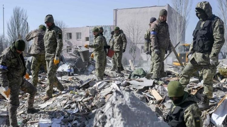 Russia admits scores of soldiers killed in Ukrainian strike
