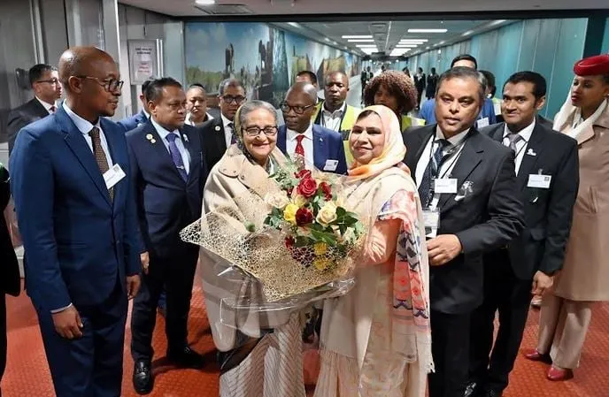 ব্রিকস শীর্ষ সম্মেলনে যোগ দিতে জোহানেসবার্গে পৌঁছেছেন প্রধানমন্ত্রী