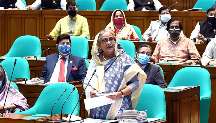 জাতীয় সংসদ অধিবেশনে যোগ দিয়েছেন প্রধানমন্ত্রী