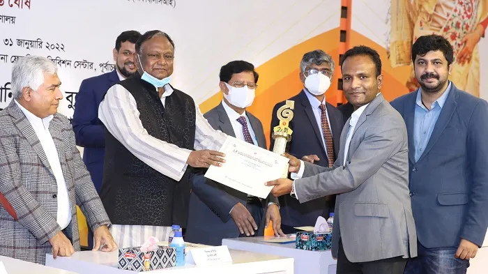 বাণিজ্য মেলায় সেরা ইলেকট্রনিক্স স্টলের পুরস্কার পেল ওয়ালটন