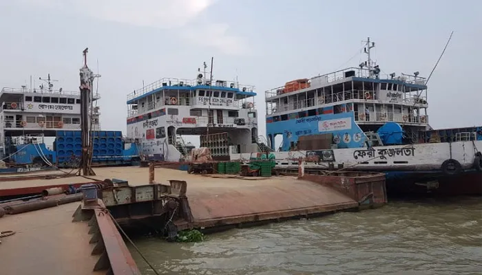 শিমুলিয়া-বাংলাবাজার নৌরুটে ফেরি, লঞ্চ ও স্পিডবোট চলাচল বন্ধ