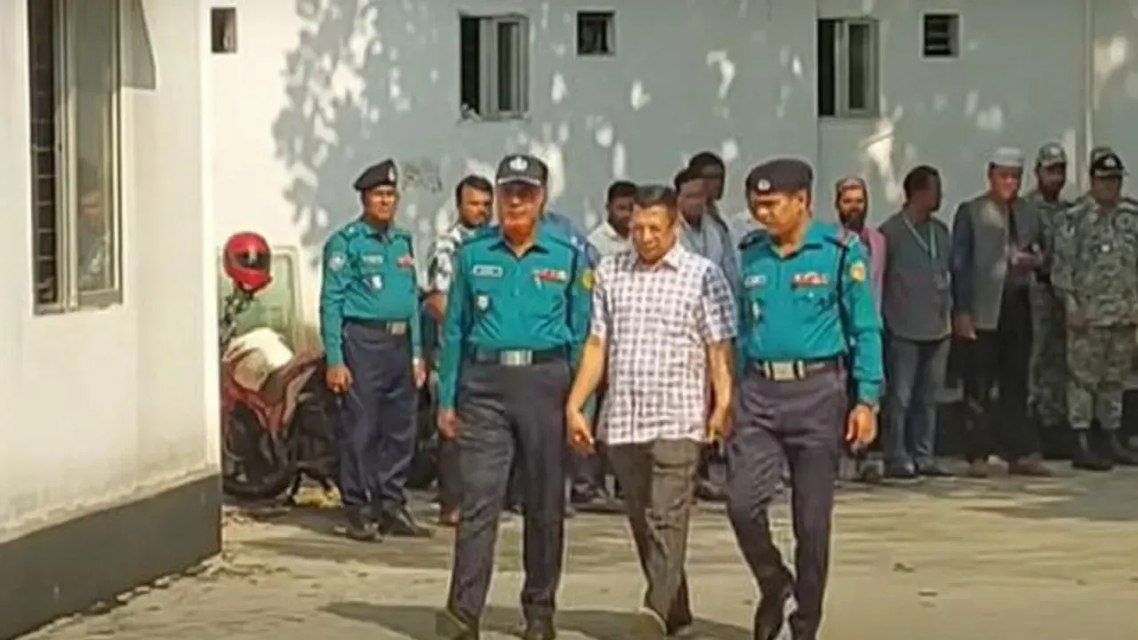 জুলাই গণহত্যার দায় স্বীকার করে রাজসাক্ষী হলেন সাবেক আইজিপি মামুন