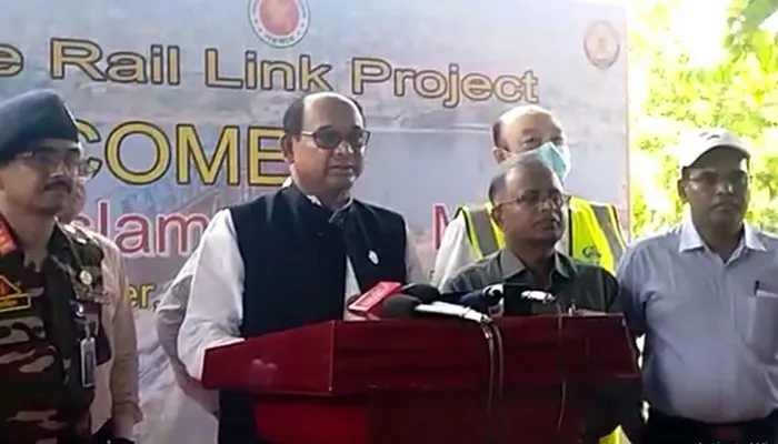 চলতি মাসেই পদ্মা সেতুতে রেল সংযোগের কাজ শুরু : রেলমন্ত্রী