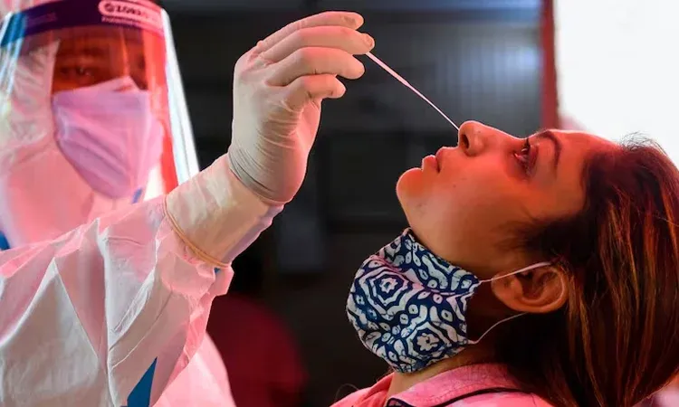 করোনা শনাক্ত নিম্নমুখী, ২৪ ঘণ্টায় আক্রান্ত ১৯