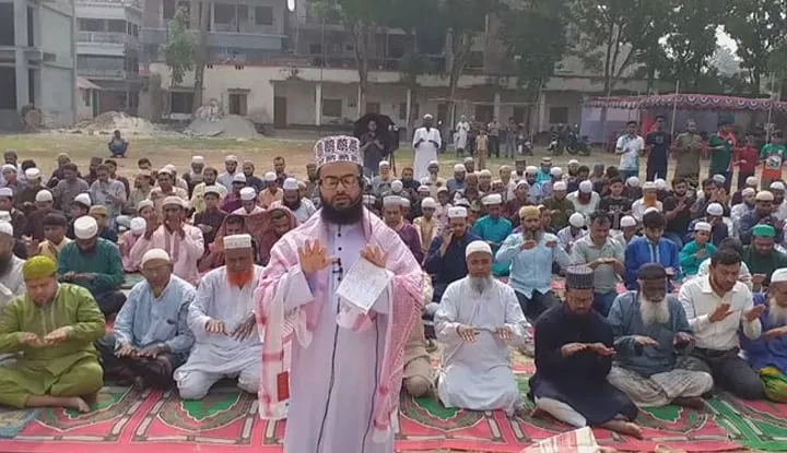 ঝিনাইদহে বৃষ্টির জন্য ইস্তিসকার নামাজ আদায়