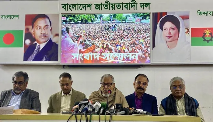 ঢাকার বাস ভাড়ার চেয়ে মেট্রোরেলের ভাড়া দ্বিগুণ : বিএনপি