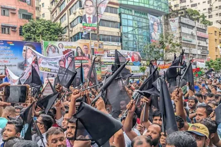 ঢাকা ছাড়া সব মহানগরে বিএনপির ‘কালো পতাকা মিছিল’ আজ