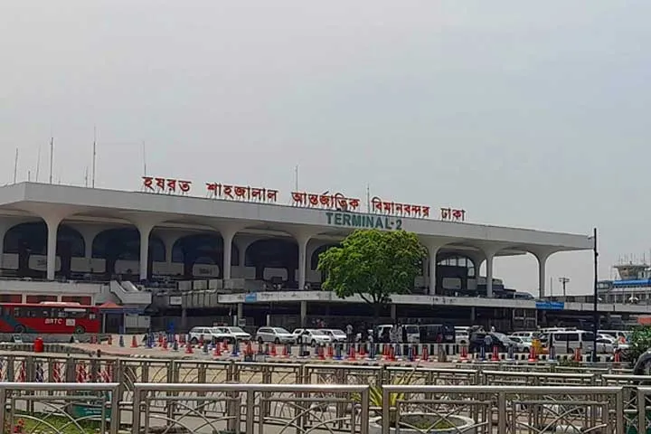 শাহজালালে অর্ধকোটি টাকার বৈদেশিক মুদ্রাসহ যাত্রী আটক