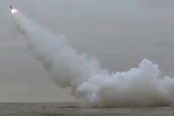 নতুন সাবমেরিনের উদ্বোধনে কিম জং উন