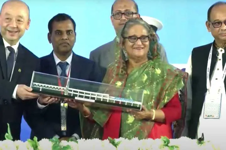 পদ্মা সেতু দিয়ে রেল চলাচল উদ্বোধন করলেন প্রধানমন্ত্রী