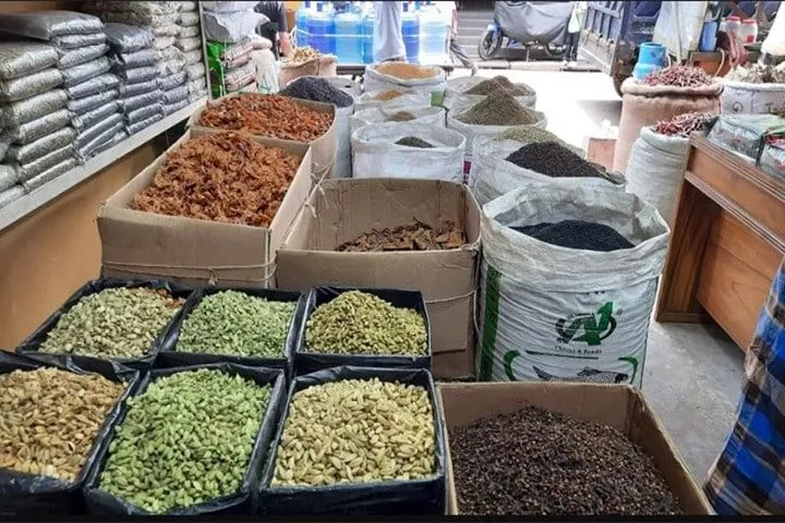 ডলার সংকটে অস্থির মসলা বাজার