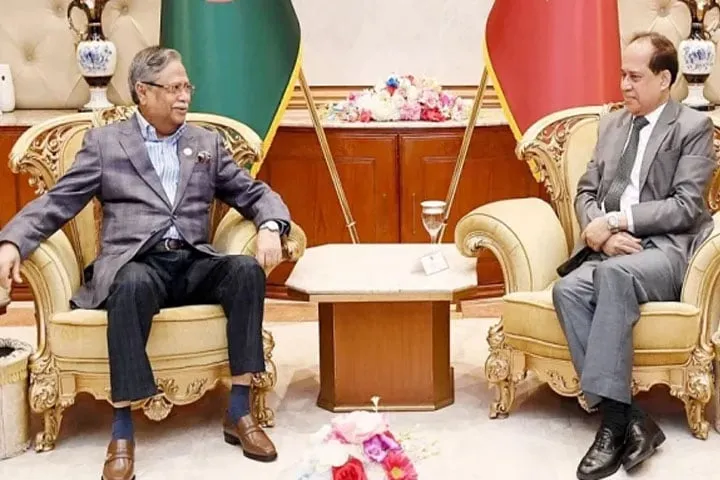 রাষ্ট্রপতির সঙ্গে বৈঠকে সিইসি