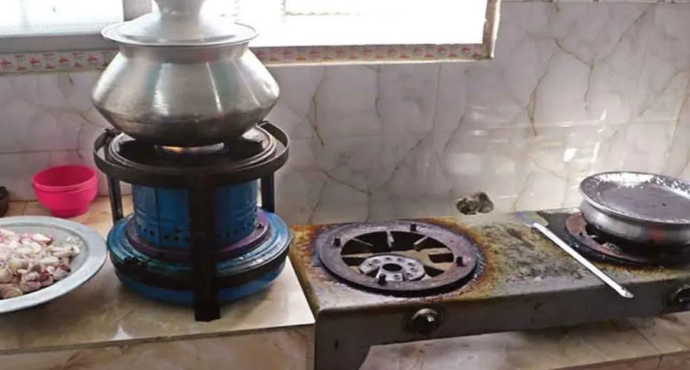 রাজধানীজুড়ে গ্যাসের জন্য হাহাকার, কী বলছেন সংশ্লিষ্টরা