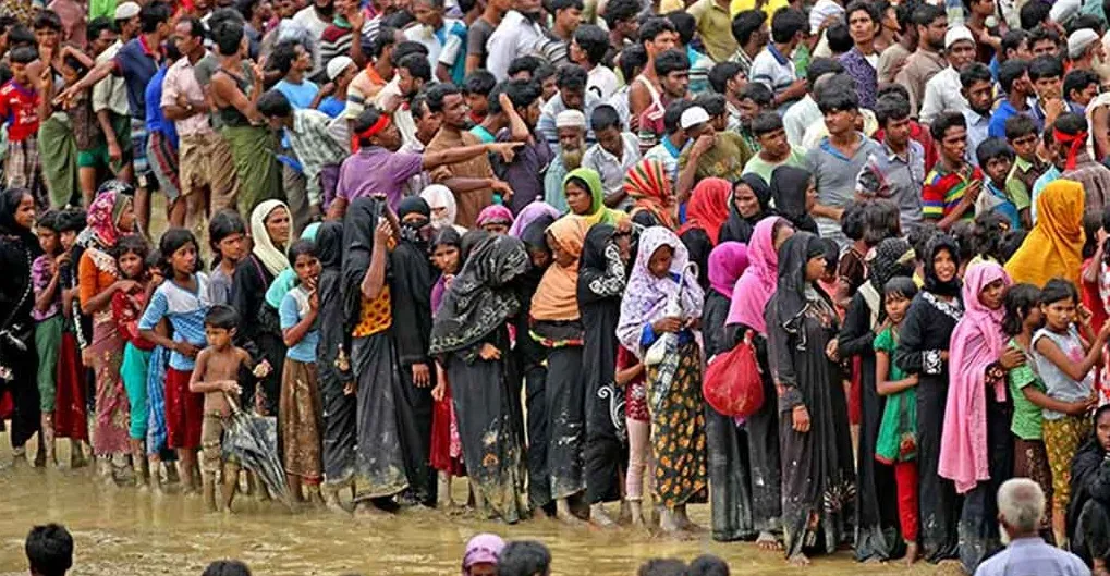 মিয়ানমারে ফিরে যেতে আরাকান আর্মির দিকে তাকিয়ে রোহিঙ্গারা