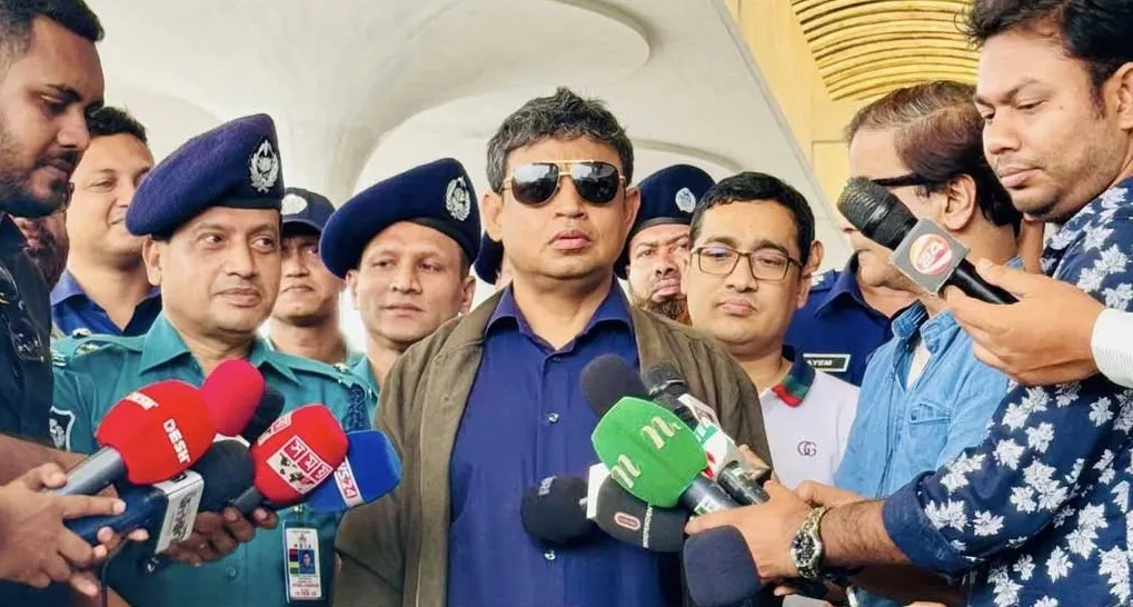 নেপাল থেকে ফিরে যা জানালেন ডিবিপ্রধান