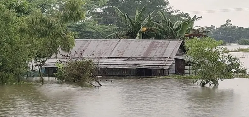 সিলেটে বন্যা পরিস্থিতির আরও অবনতি, পানিবন্দি ৭ লাখ মানুষ