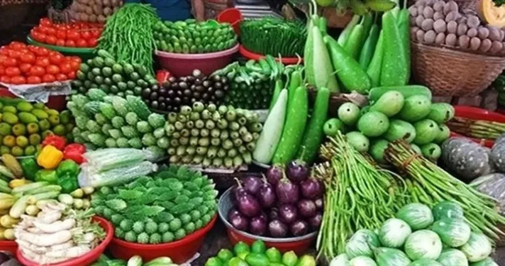 দাম কমছে নিত্যপণ্যের, তদারকি চলমান রাখার দাবি