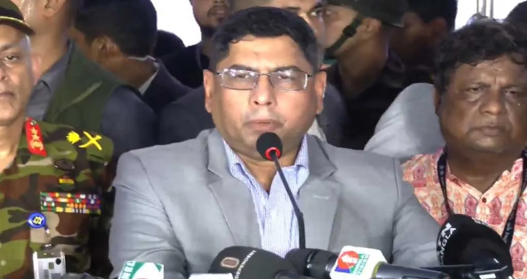 দুর্গোৎসব ঘিরে নিরাপত্তার আশ্বাস দিলেন সেনাপ্রধান