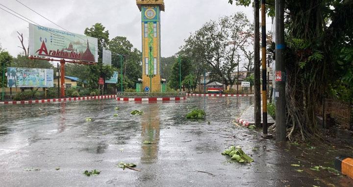 ঘূর্ণিঝড় মোখা : মিয়ানমারে রেড অ্যালার্ট জারি