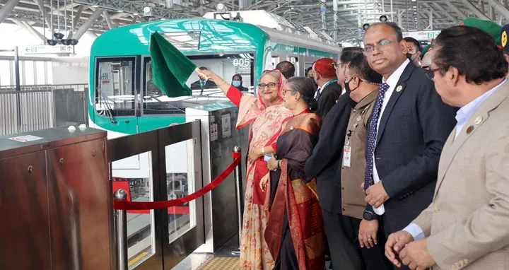 সরকারের ভাবমূর্তি বাড়াবে মেট্রোরেল : ব্লুমবার্গ