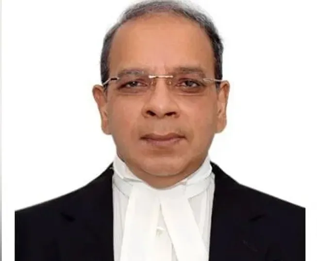 সুপ্রিম কোর্টে নজিরবিহীন ঘটনায় প্রধান বিচারপতির উদ্বেগ