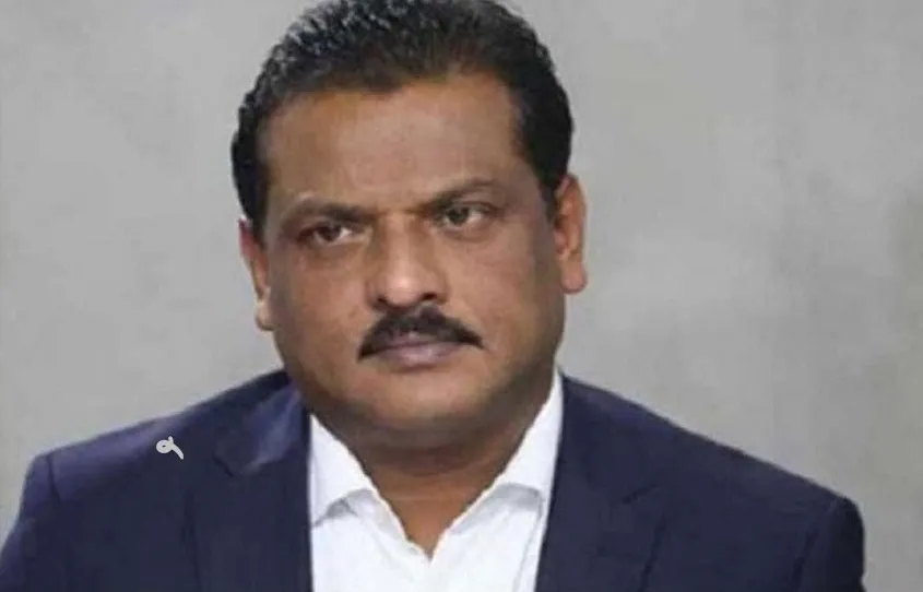 সাবেক প্রতিমন্ত্রী শরিফদের ব্যাংক হিসাব অবরুদ্ধের আদেশ