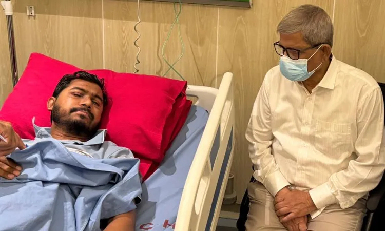 Mirza Fakhrul visits Nur at DMCH