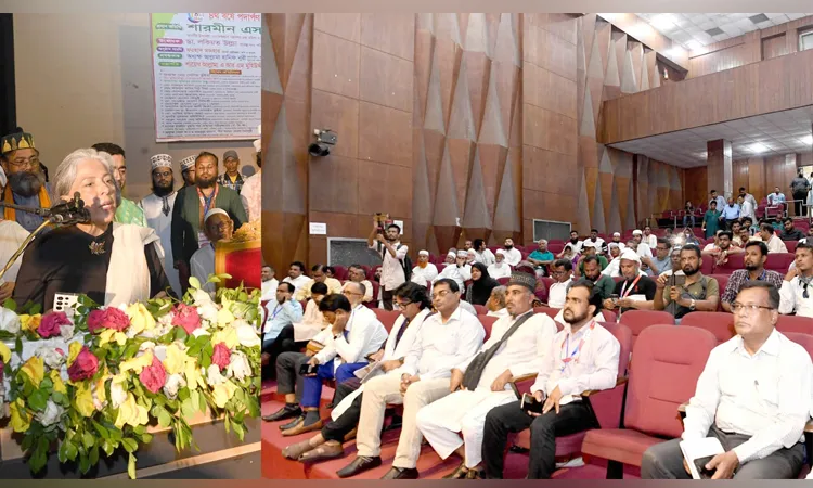 Develop place of trust by delivering objective news, Murshid urges journos