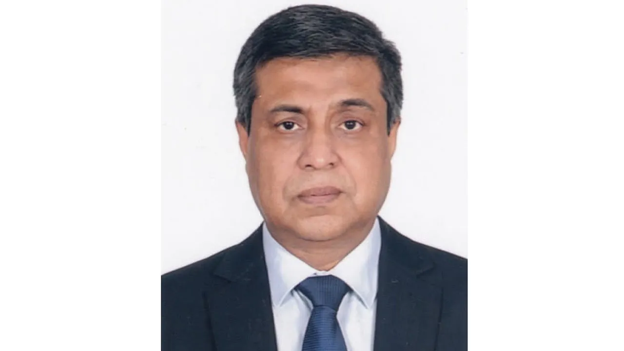 ঢাকা বিভাগীয় কমিশনার হলেন মনিরুজ্জামান মিঞা