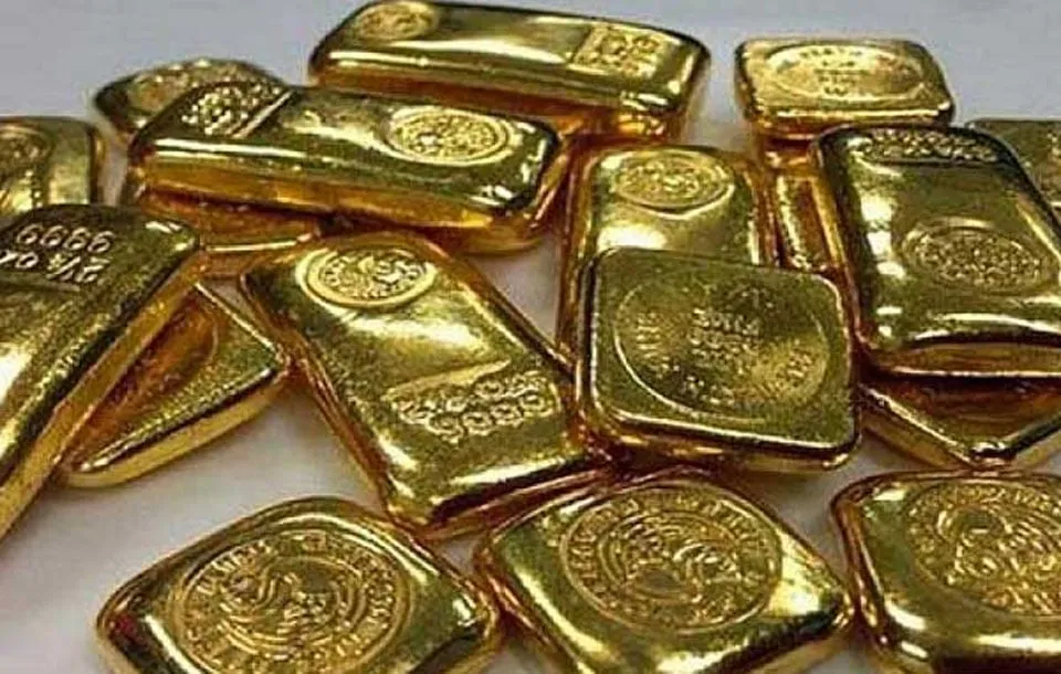 শাহজালালে ৮ কেজি স্বর্ণসহ বিমানের মেকানিক আটক