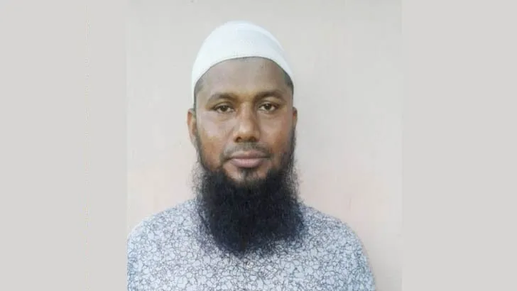 কুমিল্লায় বাস থেকে নামিয়ে চেকারকে পিটিয়ে হত্যা
