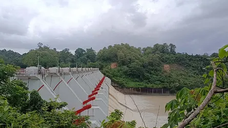 কাপ্তাই বাঁধের ১৬ জলকপাট আবারও খুলে দেওয়া হলো