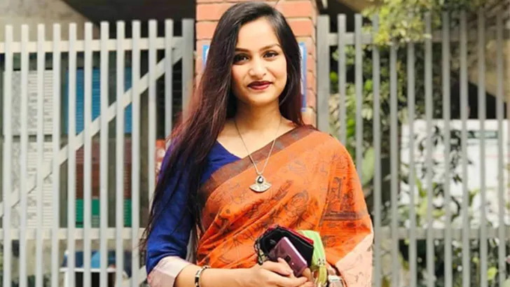 সংগীতশিল্পী আঁচলের ঝুলন্ত লাশ উদ্ধার