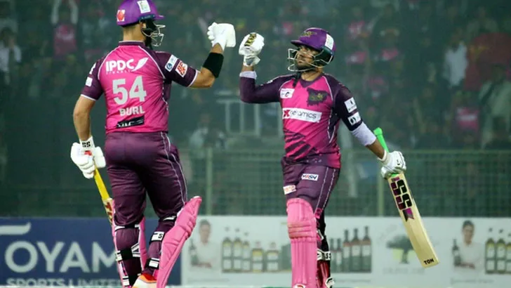 ব্যাটিং তাণ্ডবে রান পাহাড় সিলেটের