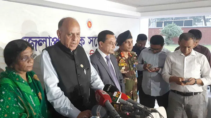 অবৈধ স্বাস্থ্যকেন্দ্র বন্ধে ডিসিদের সহায়তা চাইলেন স্বাস্থ্যমন্ত্রী