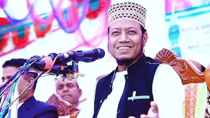 আমির হামজাসহ পাঁচজনের বিরুদ্ধে অভিযোগপত্র