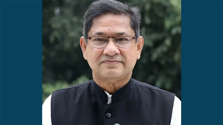 পুলিশ ফাঁড়িতে যুবলীগ-ছাত্রলীগ নেতাদের পিটিয়ে ছেলেকে নিয়ে গেলেন এমপি