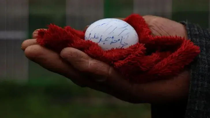মুরগির একটি ডিম বিক্রি হলো সোয়া ২ লাখ টাকায়