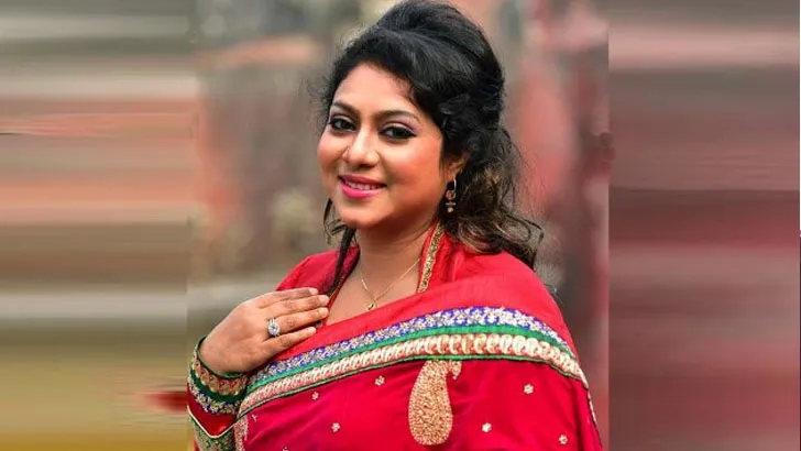 অভিনয় ছেড়ে গোপনে দেশ ছাড়লেন শাবনূর