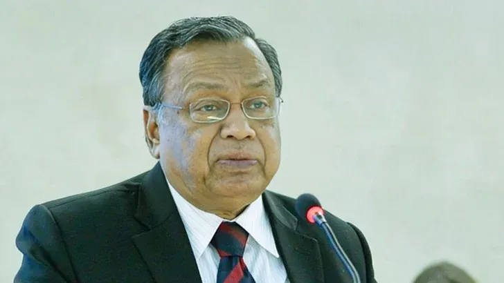 বাজেট উপস্থাপন করছেন অর্থমন্ত্রী